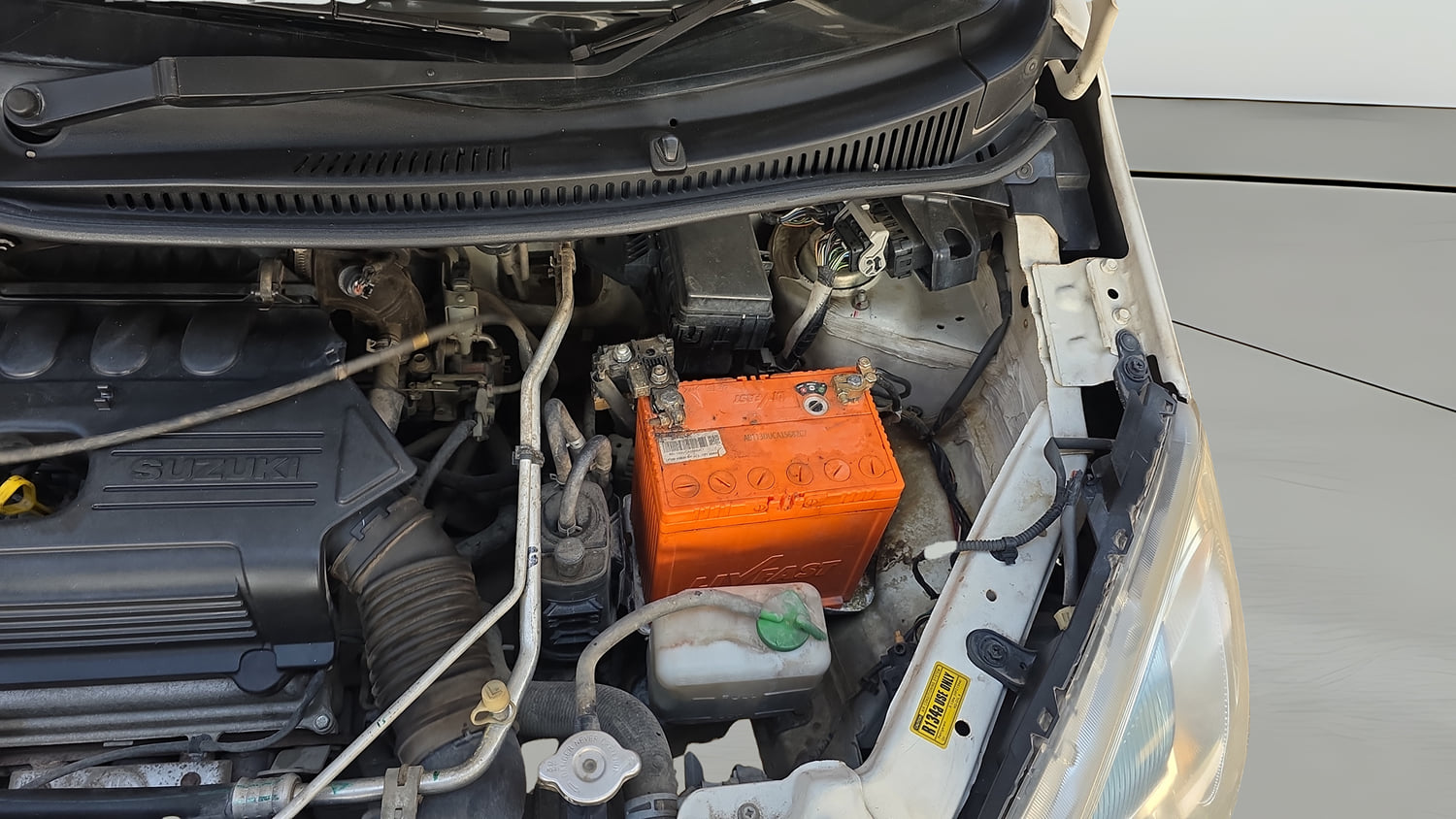 Used 2015 Maruti Suzuki Wagon R VXI Petrol Manual engine ENGINE LEFT SIDE VIEW
