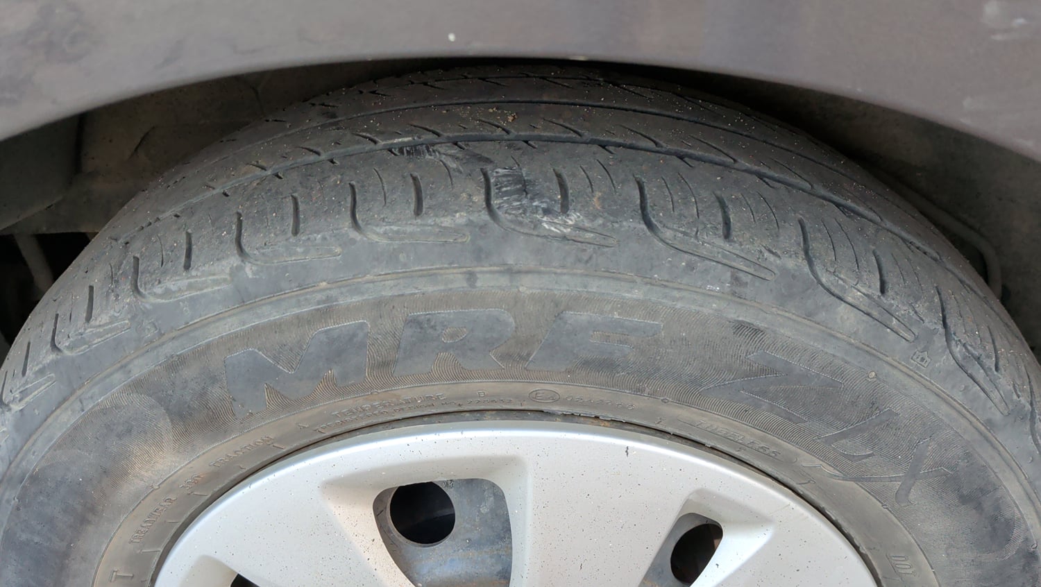Used 2012 Hyundai i10 Sportz 1.2 Kappa2 Petrol Manual tyres RIGHT REAR TYRE TREAD VIEW