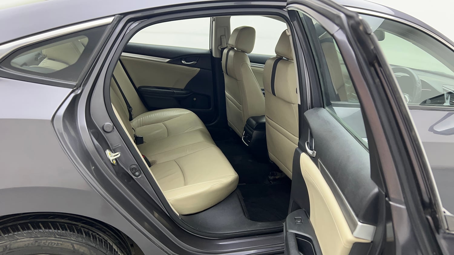 Used 2020 Honda Civic VX CVT Petrol Petrol Automatic interior RIGHT SIDE REAR DOOR CABIN VIEW