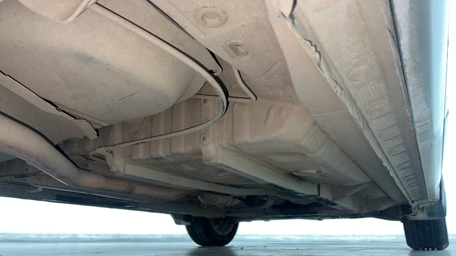 Used 2016 Toyota Corolla Altis VL AT Petrol Petrol Automatic extra REAR RIGHT UNDERBODY VIEW