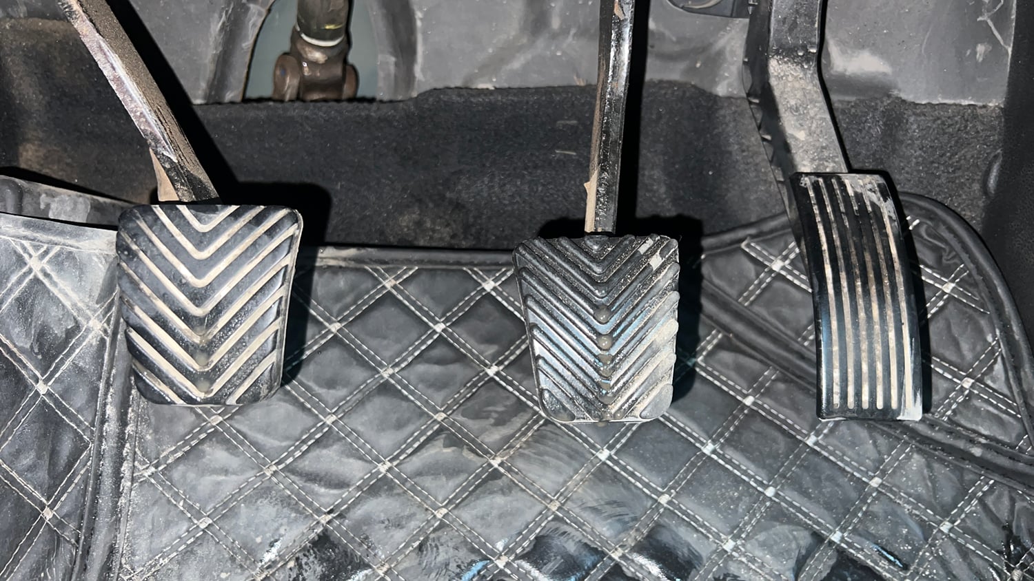 Used 2014 Hyundai Elite i20 Sportz 1.2 Petrol Manual interior PEDALS VIEW