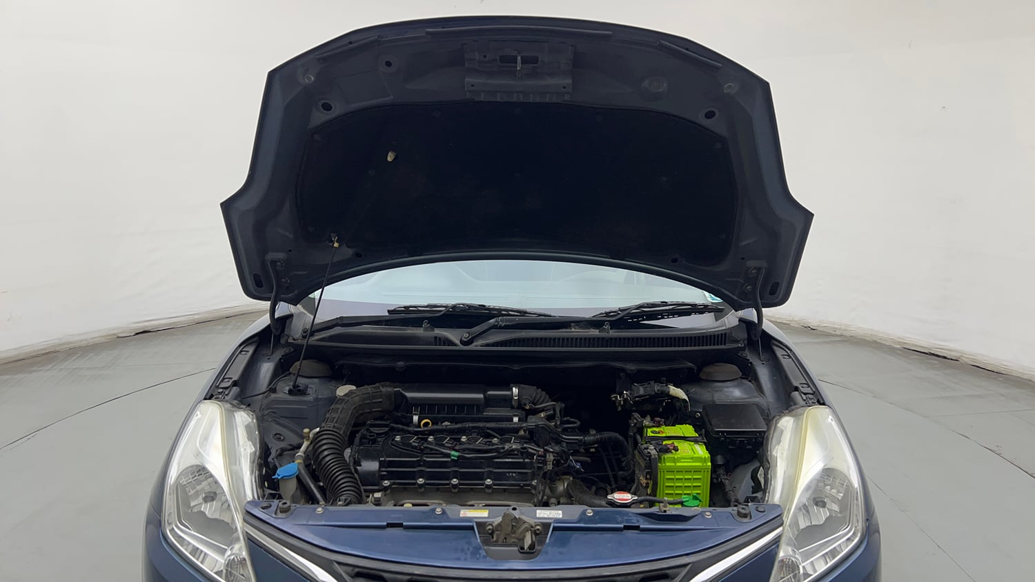 Used 2016 Maruti Suzuki Baleno Delta 1.2 AT Petrol Automatic engine ENGINE & BONNET OPEN FRONT VIEW