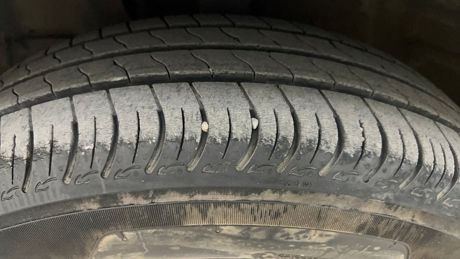 Used 2023 Maruti Suzuki Wagon R ZXI 1.2 Petrol Manual tyres LEFT FRONT TYRE TREAD VIEW