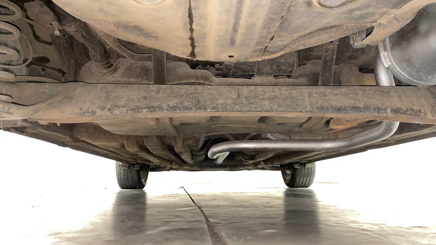 Used 2017 Hyundai Elite i20 Asta 1.2 Petrol Manual extra REAR UNDERBODY VIEW (TAKEN FROM REAR)