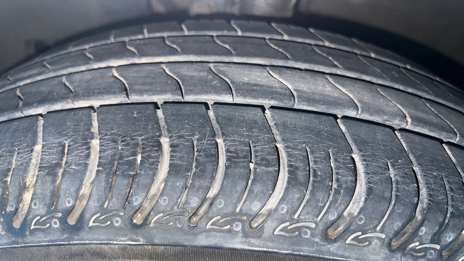 Used 2022 Maruti Suzuki Wagon R VXI 1.0 CNG Cng Manual tyres LEFT FRONT TYRE TREAD VIEW