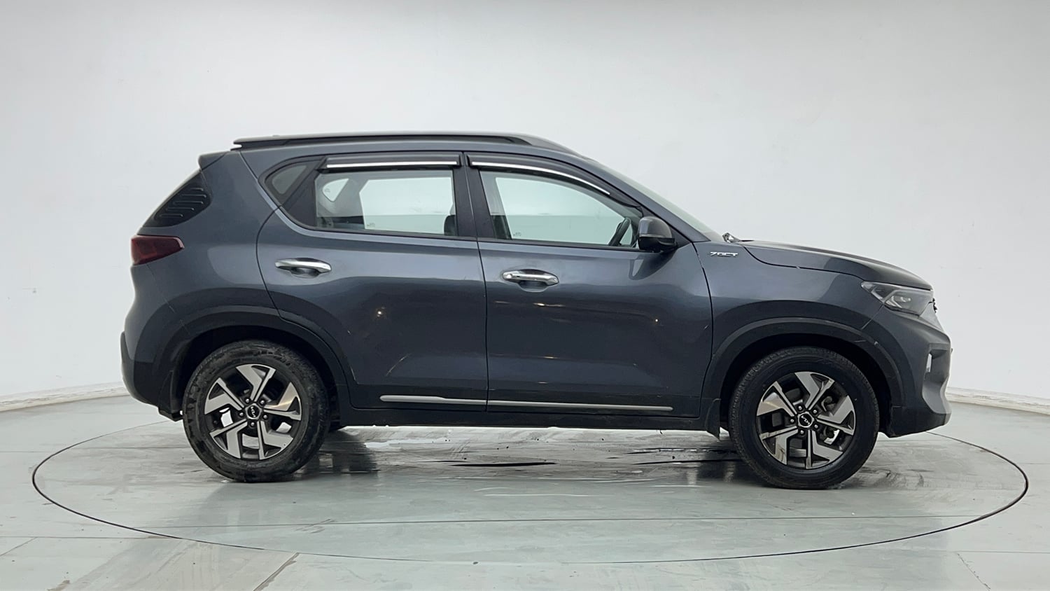 Used 2023 Kia Sonet HTX 1.0 Turbo Petrol DCT Petrol Automatic exterior RIGHT SIDE VIEW