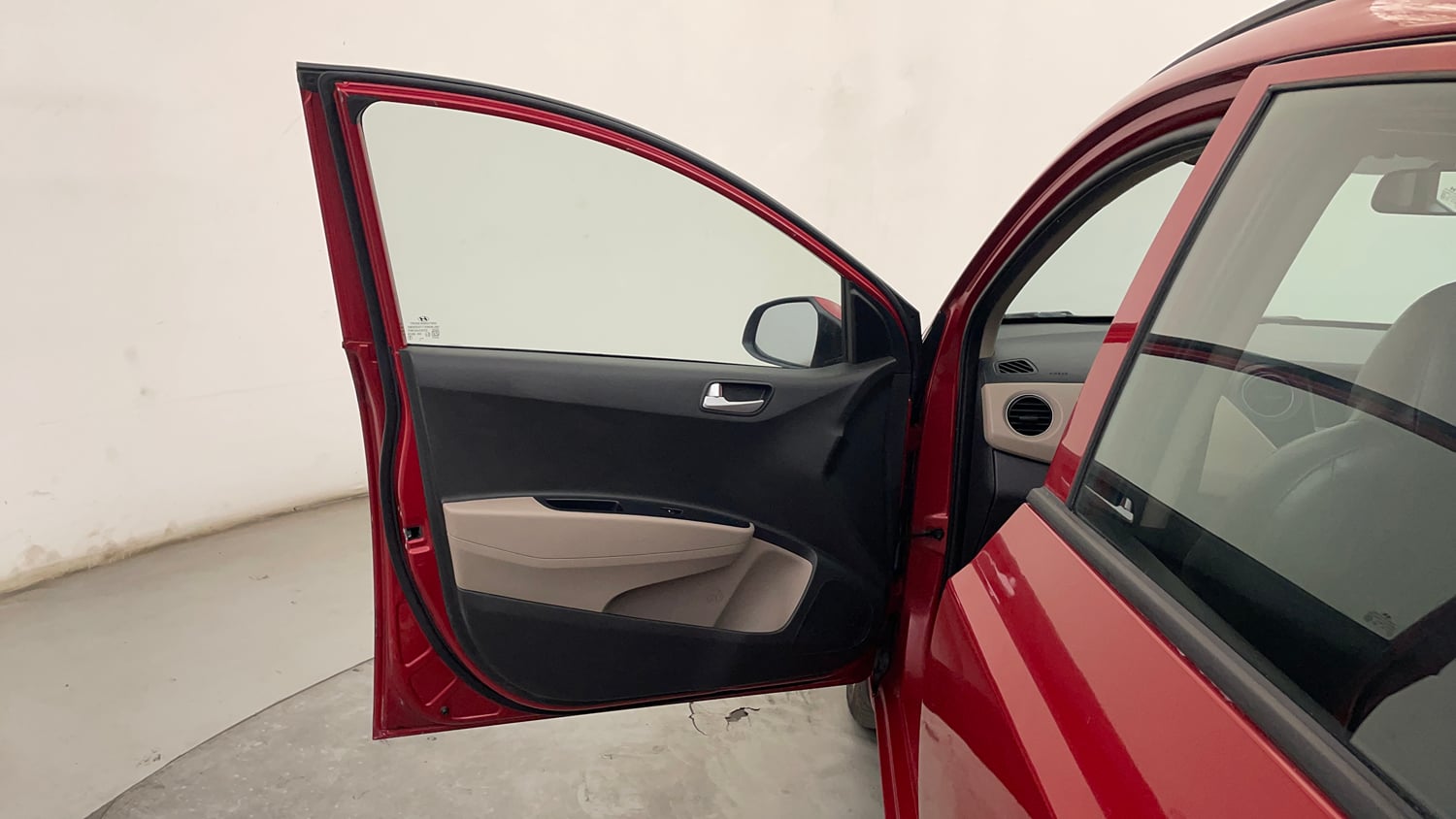 Used 2018 Hyundai Grand i10 Asta 1.2 Kappa VTVT Petrol Manual interior LEFT FRONT DOOR OPEN VIEW