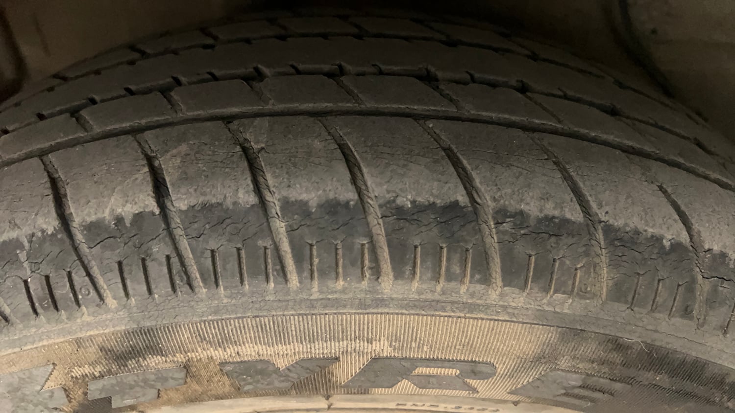 Used 2018 Maruti Suzuki Celerio X Zxi (Opt) Petrol Manual tyres RIGHT REAR TYRE TREAD VIEW