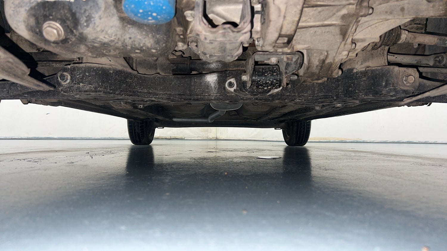 Used 2016 Hyundai Grand i10 Sportz 1.2 Kappa VTVT Petrol Manual extra FRONT LEFT UNDERBODY VIEW