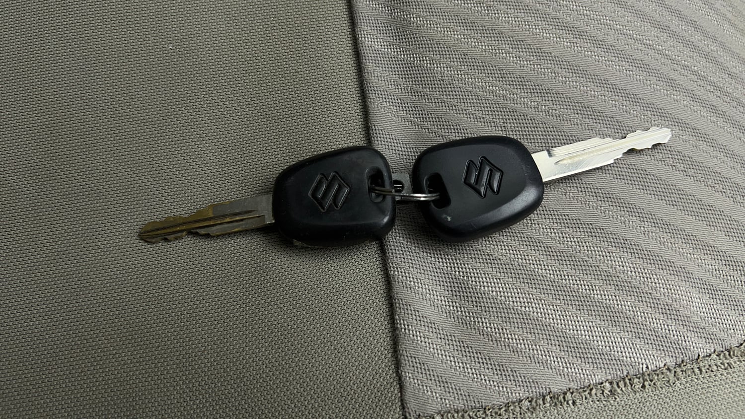 Used 2017 maruti-suzuki Alto K10 VXi (O) AMT Petrol Automatic extra CAR KEY VIEW