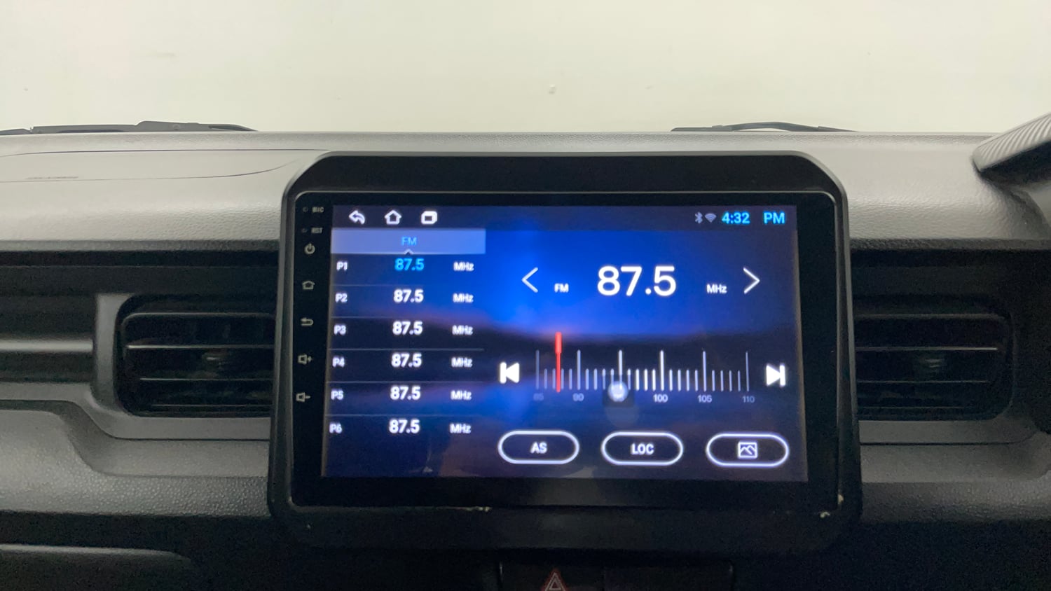 Used 2021 Maruti Suzuki Ignis Sigma 1.2 MT Petrol Manual interior MUSIC SYSTEM & AC CONTROL VIEW