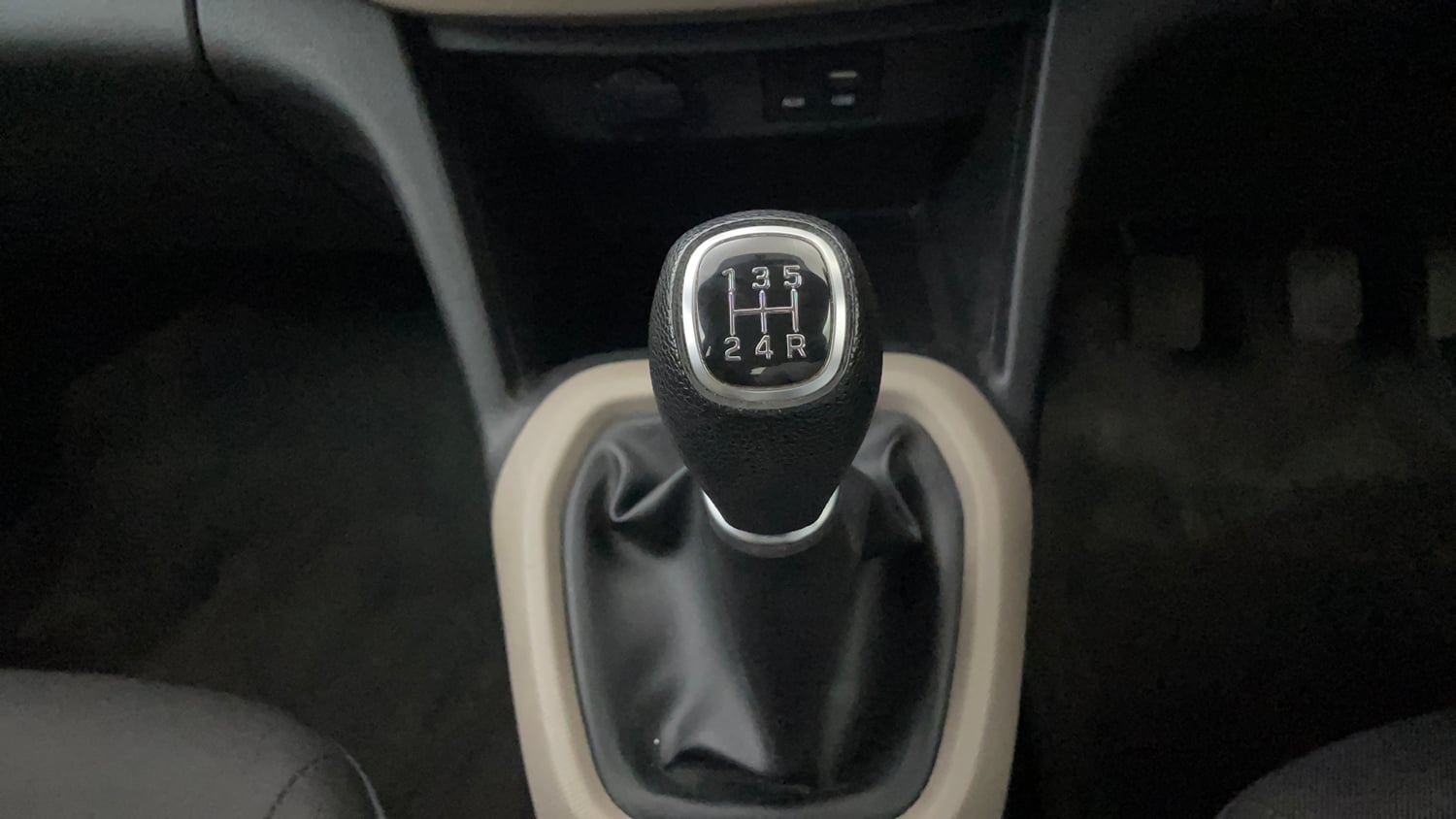 Used 2018 Hyundai Grand i10 Asta 1.2 Kappa VTVT Petrol Manual interior GEAR  KNOB VIEW