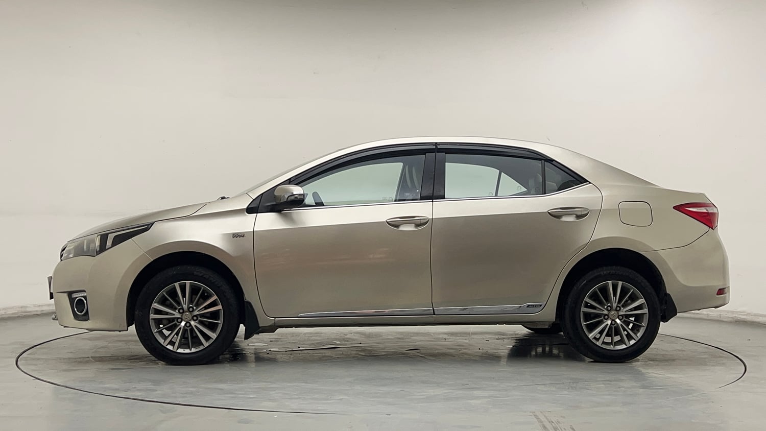 Used 2016 Toyota Corolla Altis VL AT Petrol Petrol Automatic exterior LEFT SIDE VIEW
