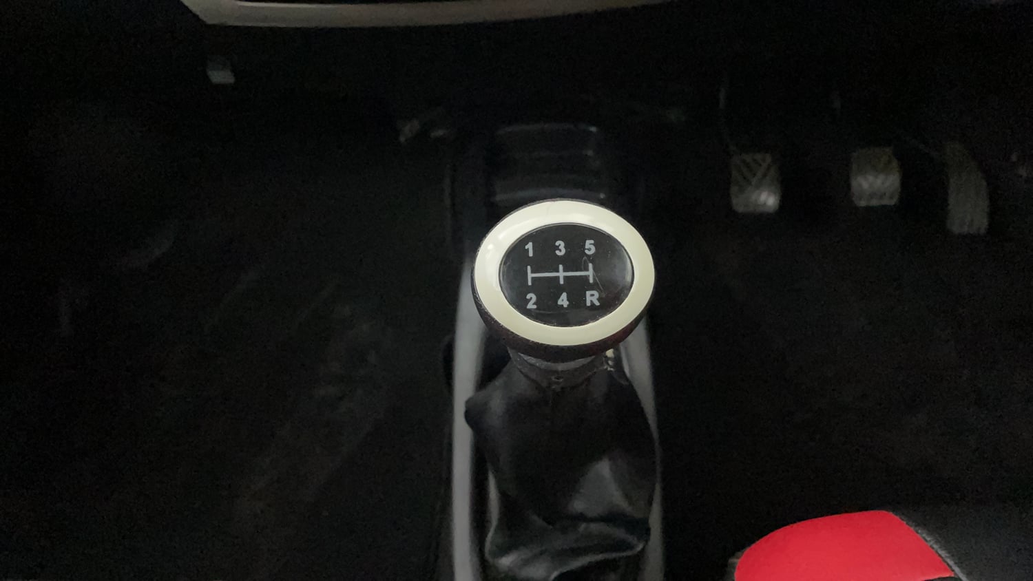 Used 2015 Maruti Suzuki Wagon R VXI Petrol Manual interior GEAR  KNOB VIEW