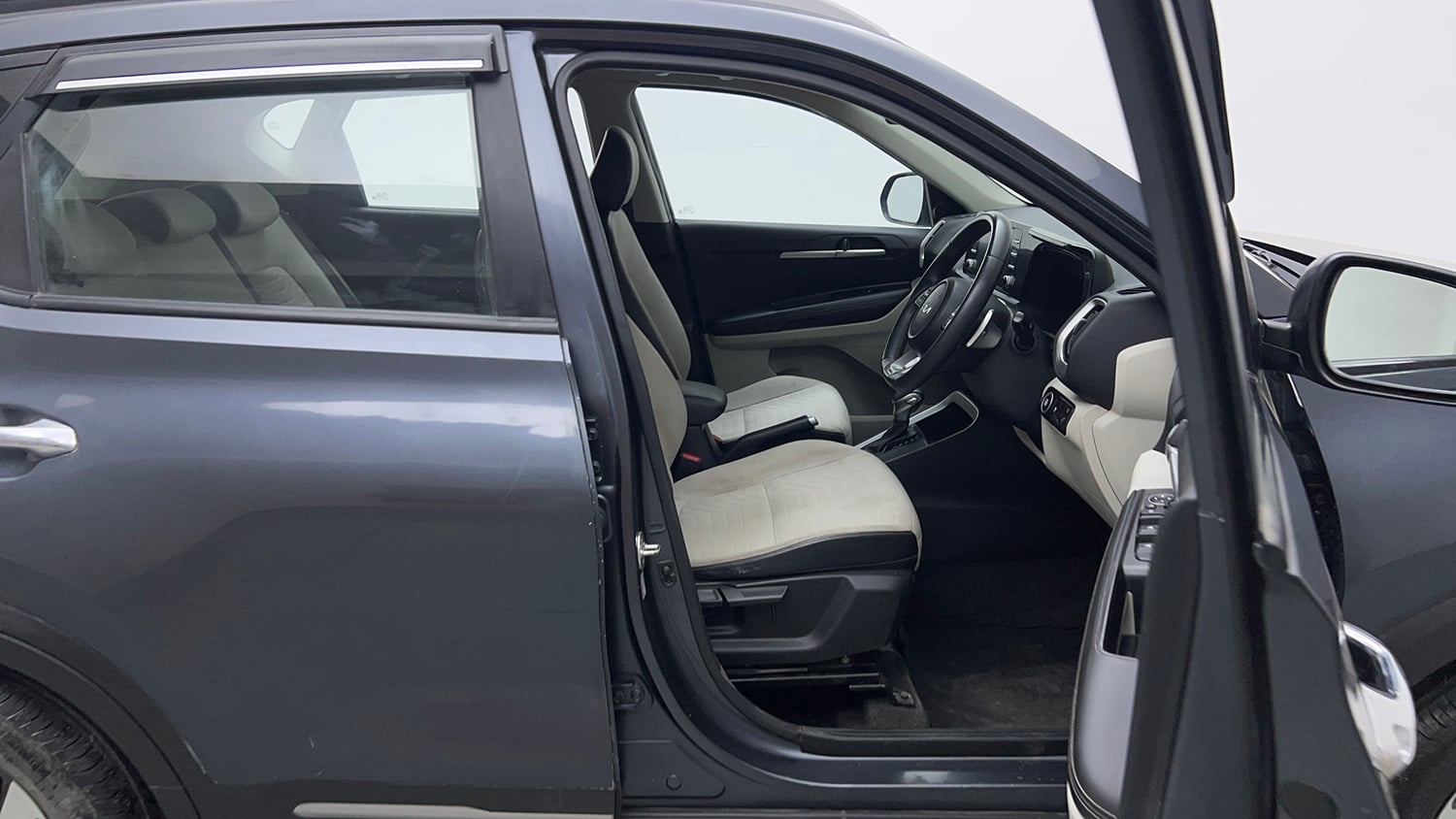 Used 2023 Kia Sonet HTX 1.0 Turbo Petrol DCT Petrol Automatic interior RIGHT SIDE FRONT DOOR CABIN VIEW