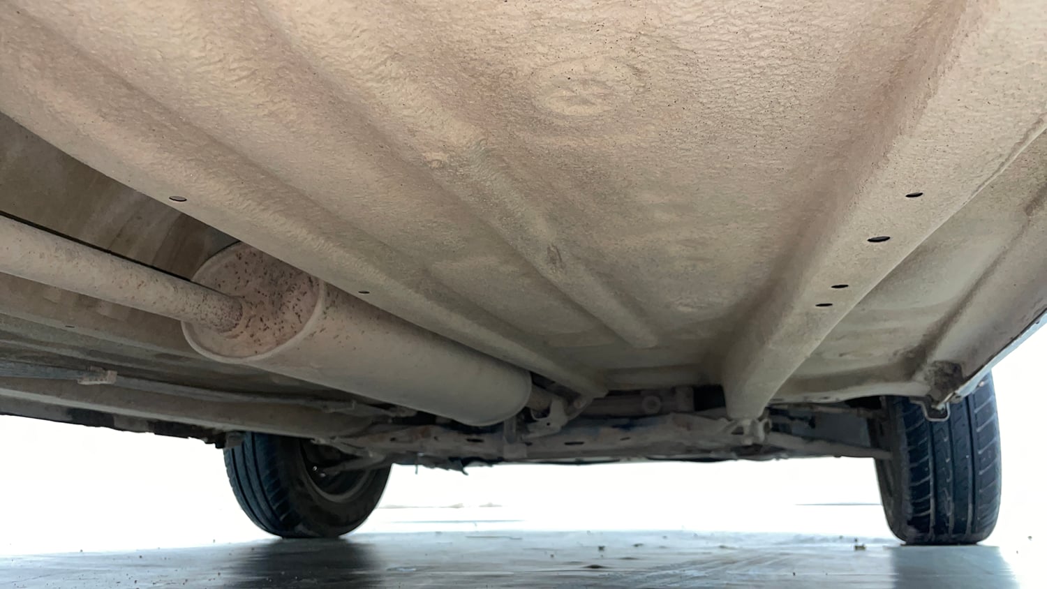 Used 2021 Maruti Suzuki Ignis Sigma 1.2 MT Petrol Manual extra REAR RIGHT UNDERBODY VIEW