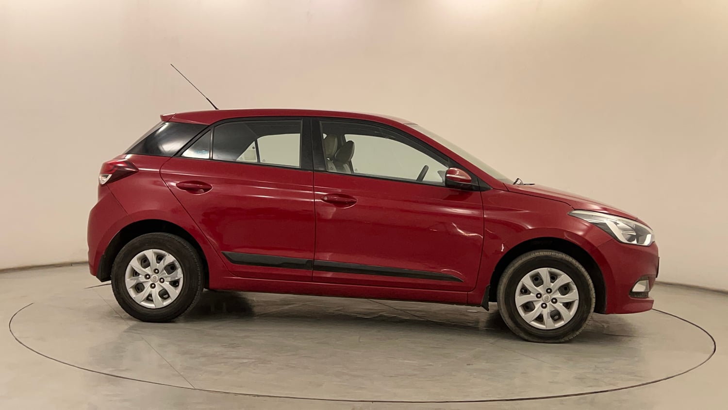 Used 2016 Hyundai Elite i20 Sportz 1.2 Petrol Manual exterior RIGHT SIDE VIEW