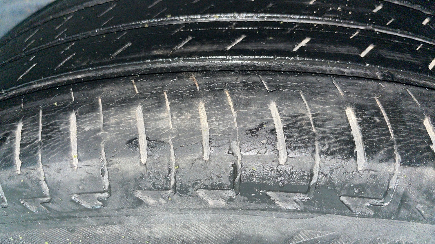 Used 2021 Maruti Suzuki Ignis Sigma 1.2 MT Petrol Manual tyres LEFT REAR TYRE TREAD VIEW
