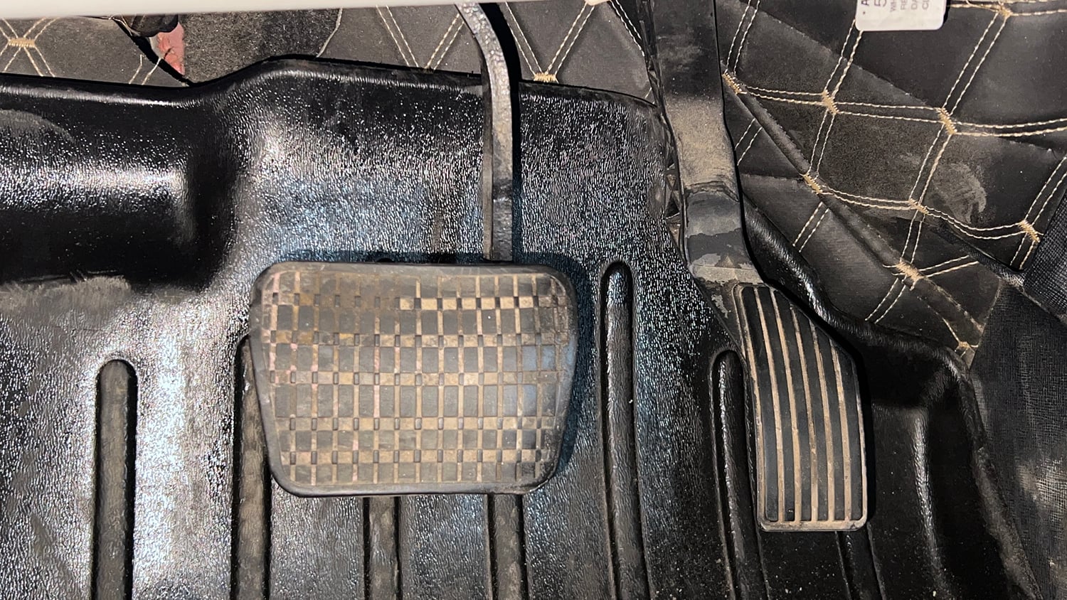 Used 2022 Tata Nexon XZA Plus Petrol Automatic interior PEDALS VIEW