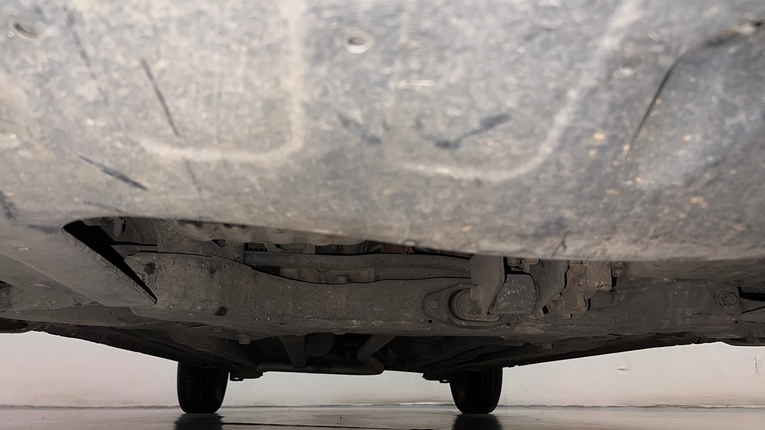 Used 2018 Hyundai Elite i20 Asta 1.2 AT Petrol Automatic extra FRONT LEFT UNDERBODY VIEW