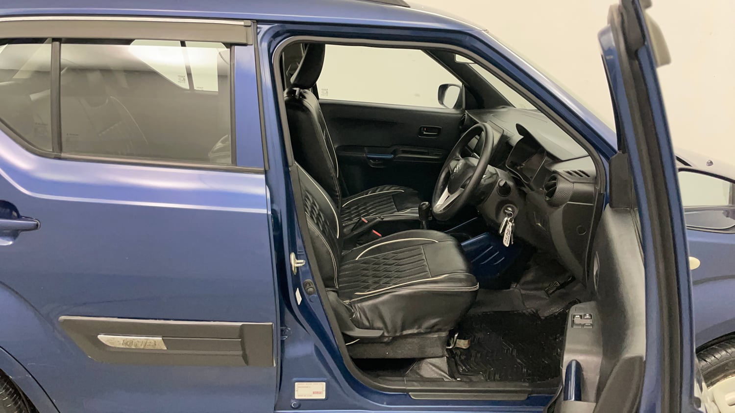 Used 2021 Maruti Suzuki Ignis Sigma 1.2 MT Petrol Manual interior RIGHT SIDE FRONT DOOR CABIN VIEW