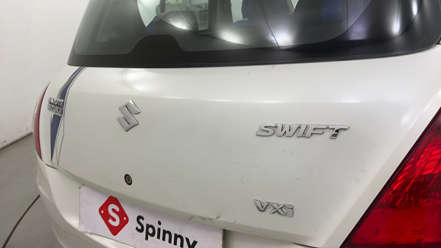 Used 2013 Maruti Suzuki Swift VXi Petrol Manual dents MINOR SCRATCH