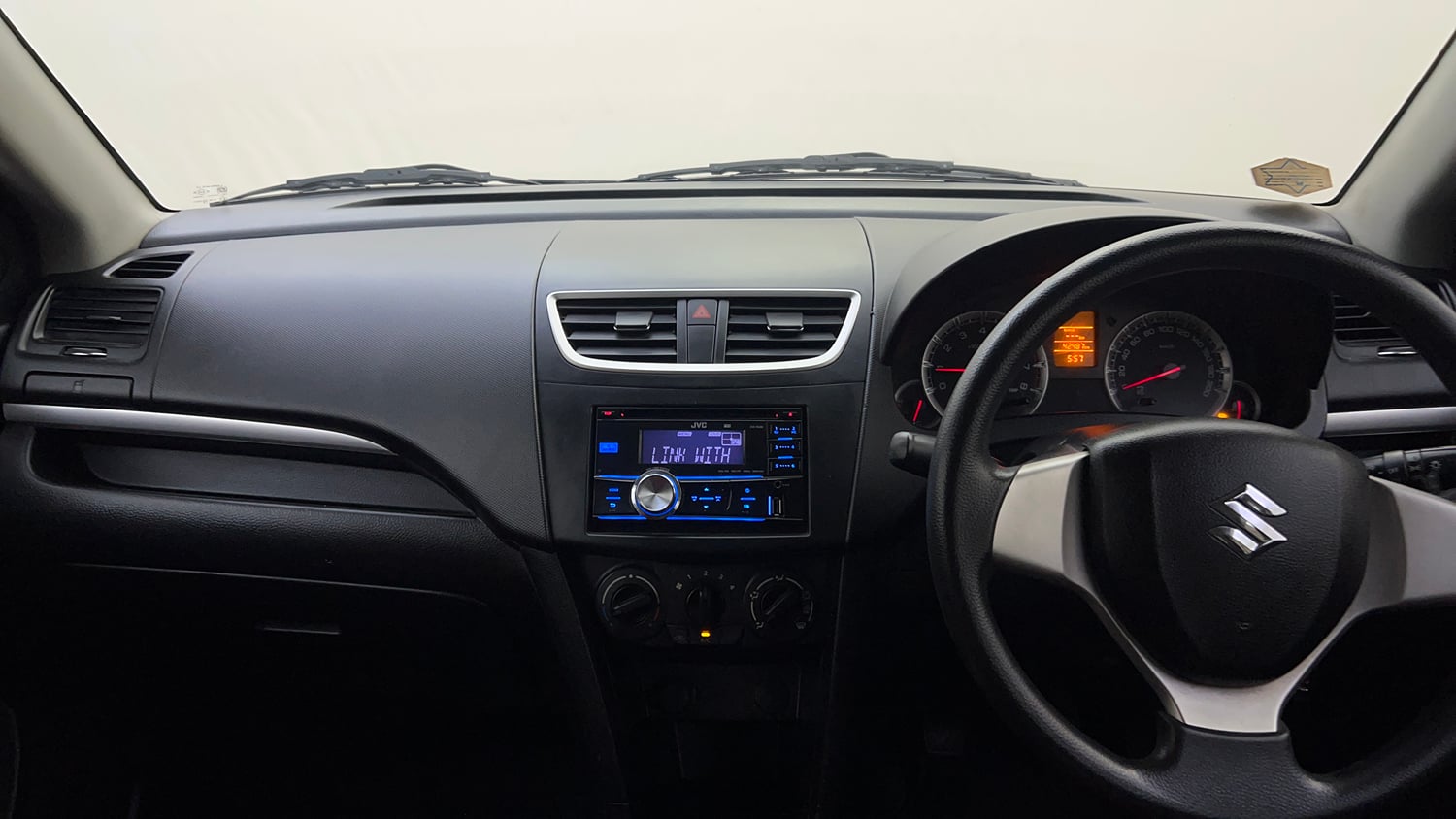 Used 2012 Maruti Suzuki Swift VXi Petrol Manual interior MUSIC SYSTEM & AC CONTROL VIEW