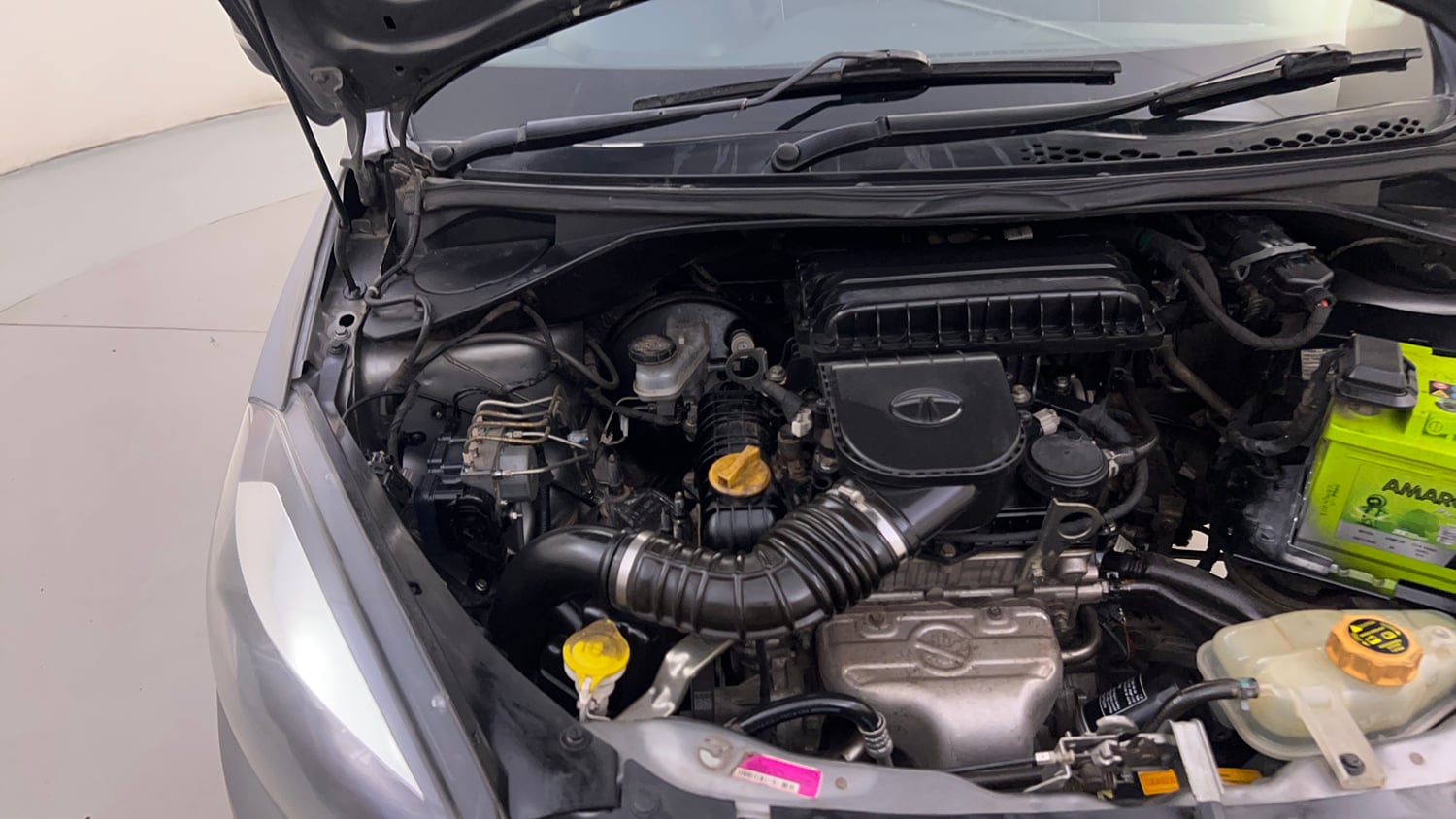 Used 2019 Tata Tiago Revotron XZ Plus Dual Tone Petrol Manual engine ENGINE RIGHT SIDE HINGE & APRON VIEW