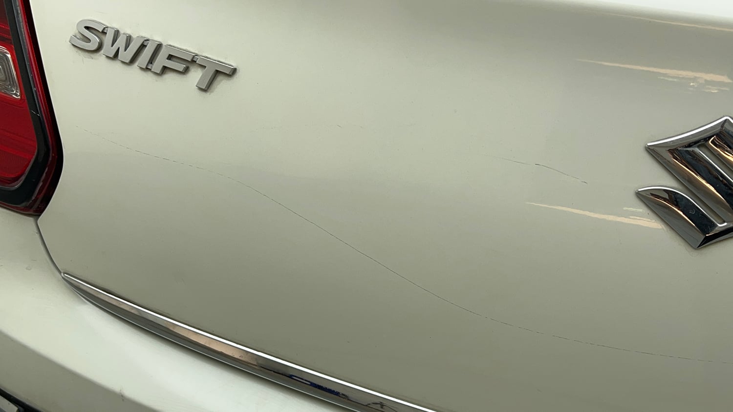 Used 2021 Maruti Suzuki Swift VXi Petrol Manual dents MINOR SCRATCH