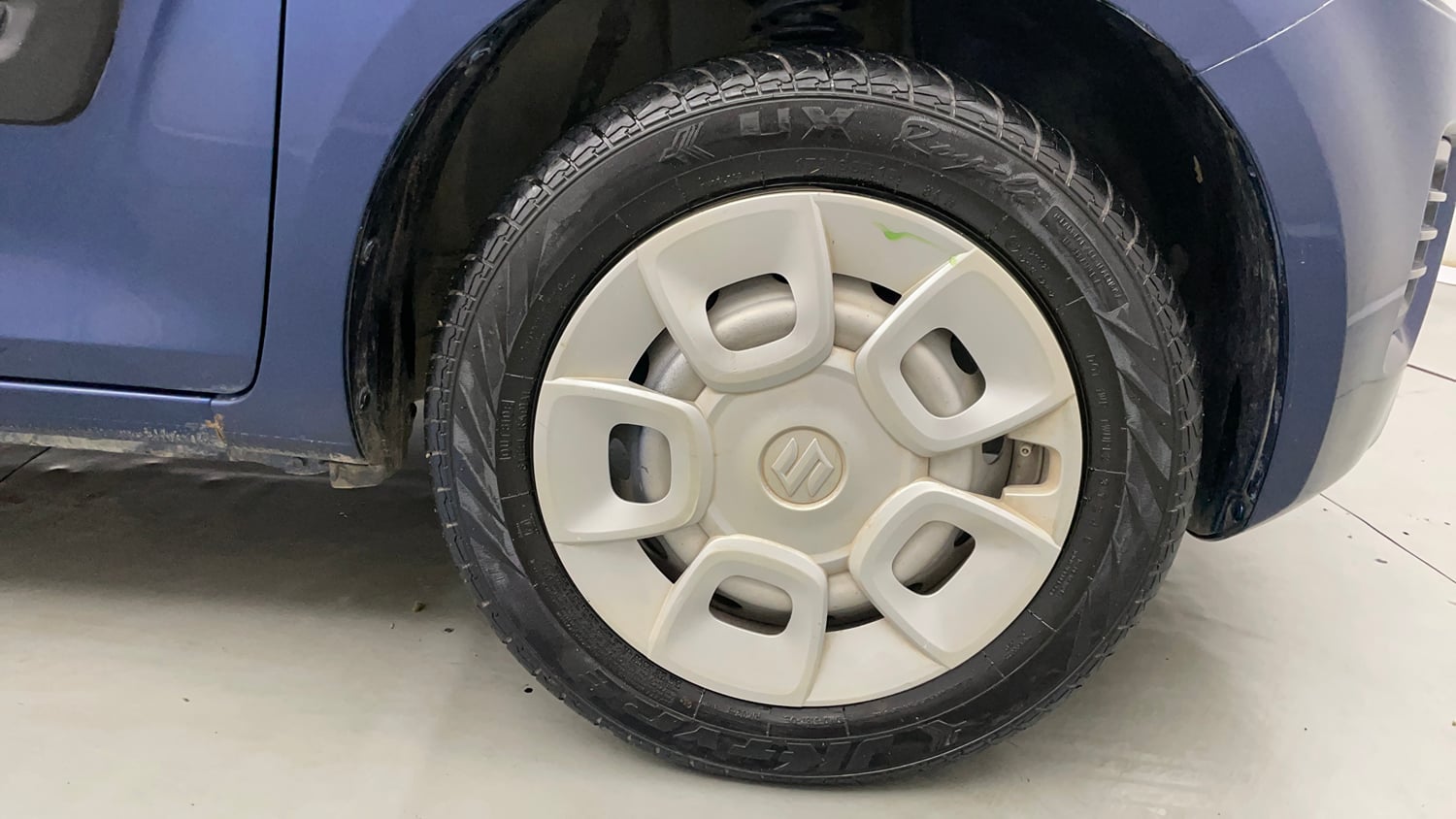 Used 2021 Maruti Suzuki Ignis Sigma 1.2 MT Petrol Manual tyres RIGHT FRONT TYRE RIM VIEW