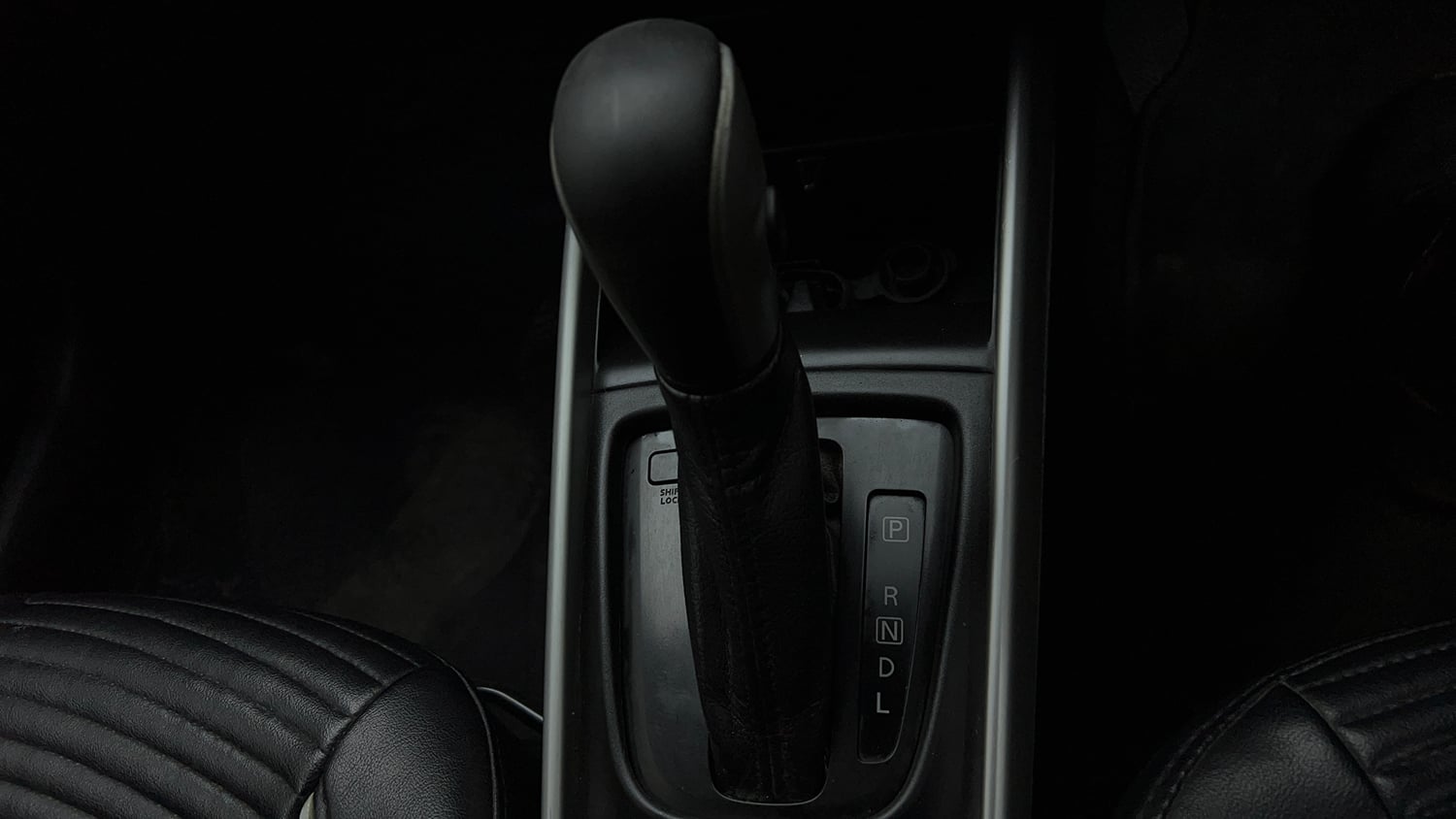Used 2016 Maruti Suzuki Baleno Delta 1.2 AT Petrol Automatic interior GEAR  KNOB VIEW