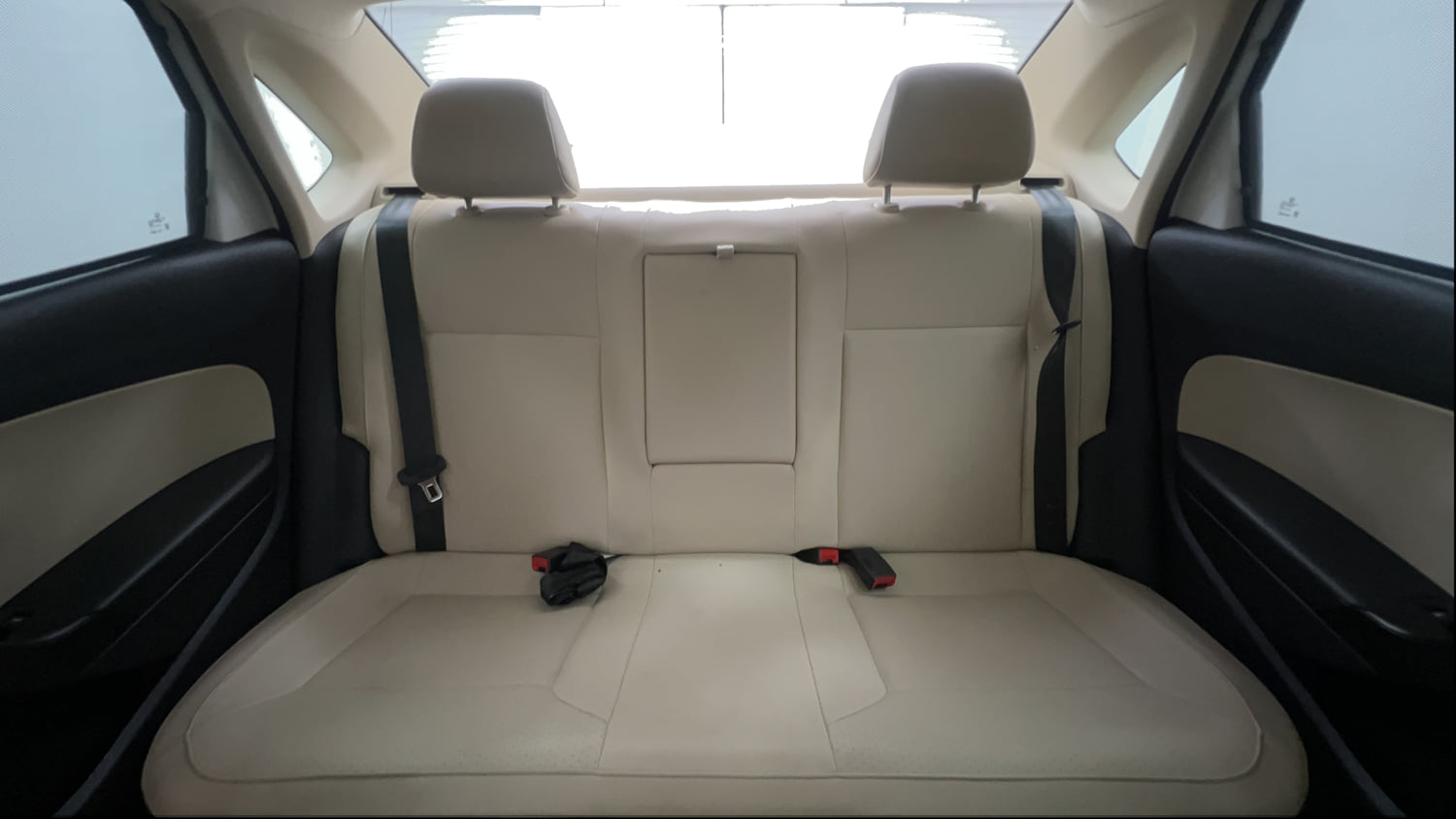Used 2022 Volkswagen Vento Highline Plus 1.0L TSI Automatic Petrol Automatic interior REAR SEAT CONDITION VIEW