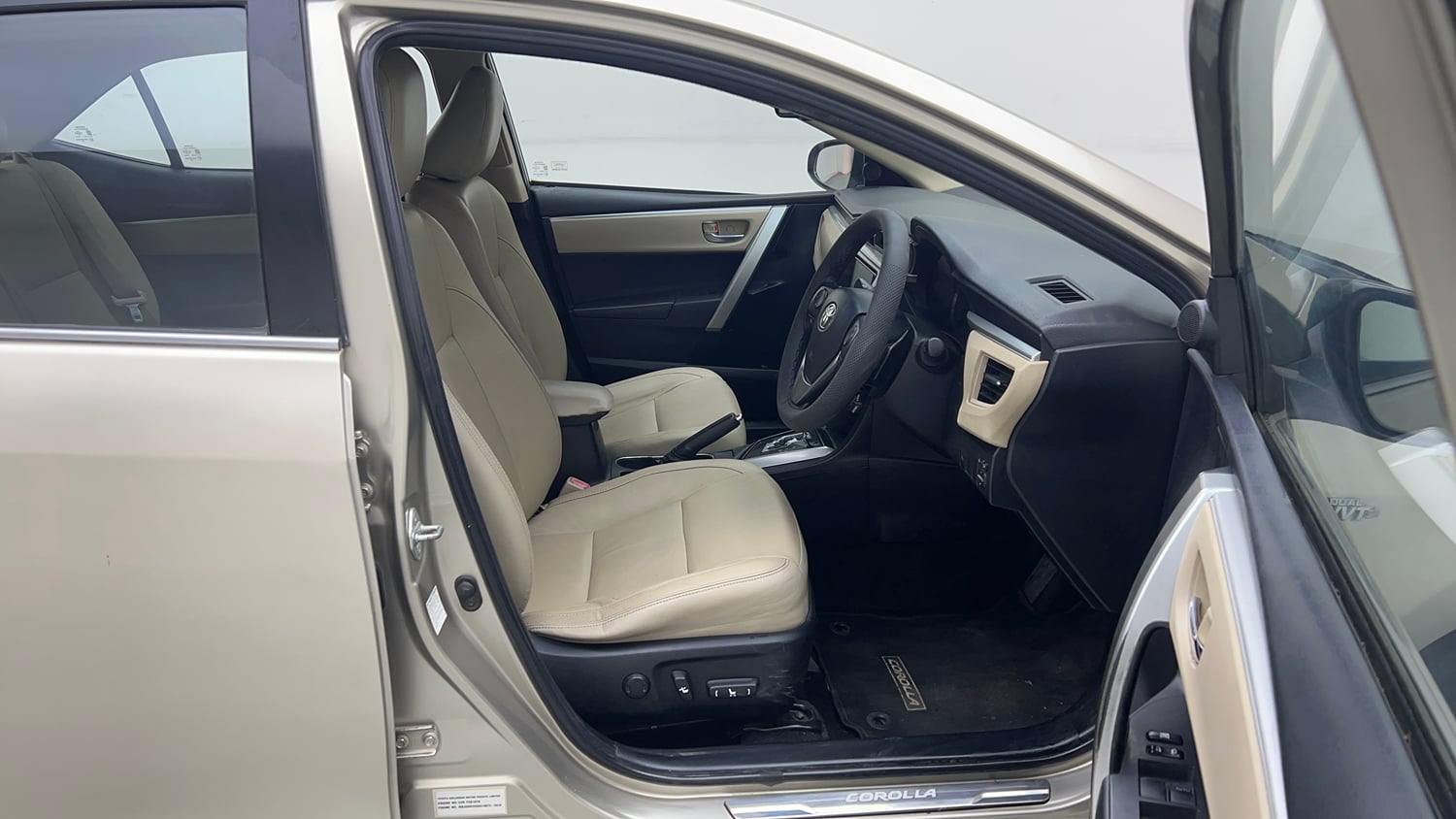 Used 2016 Toyota Corolla Altis VL AT Petrol Petrol Automatic interior RIGHT SIDE FRONT DOOR CABIN VIEW