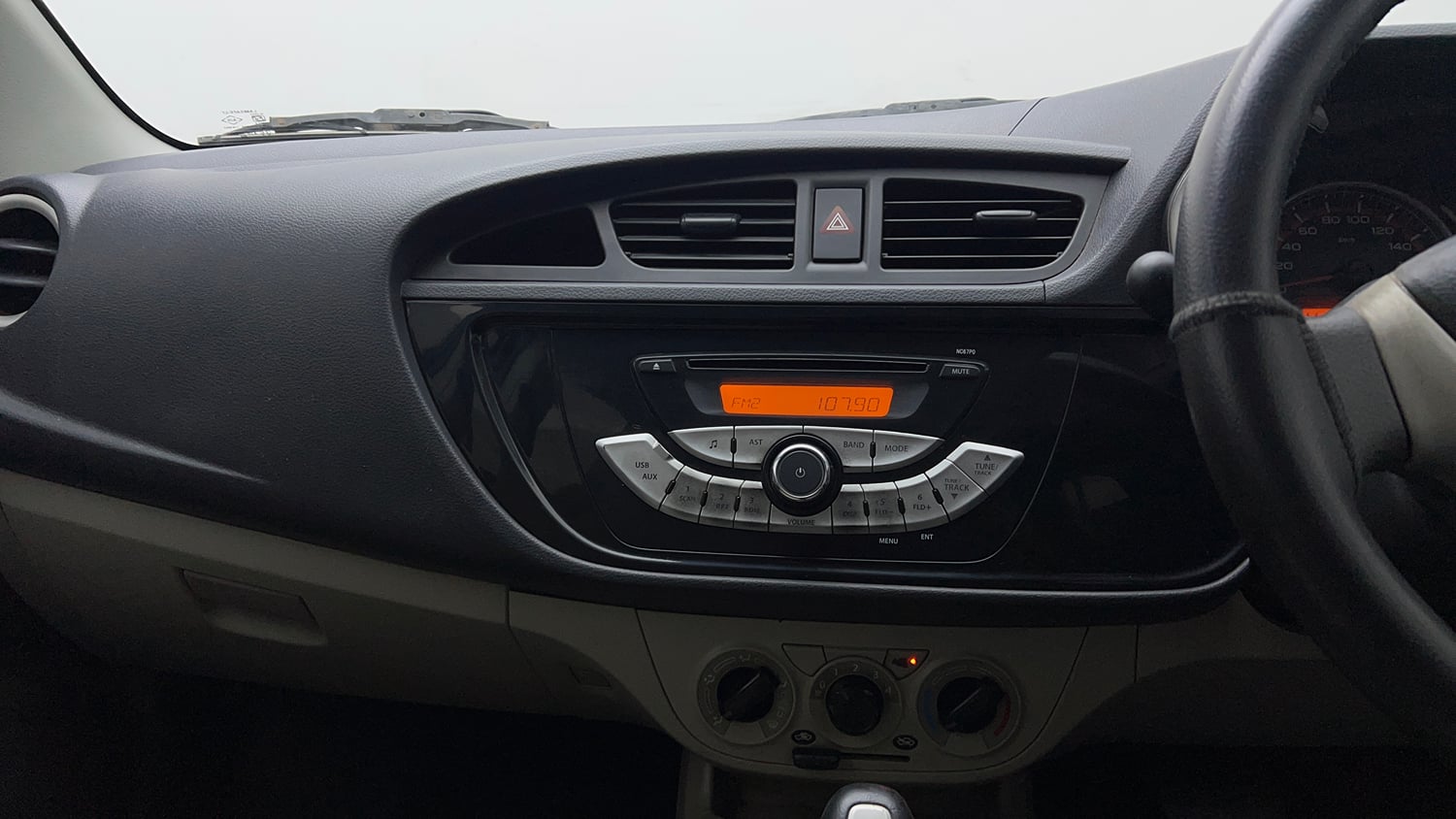 Used 2017 maruti-suzuki Alto K10 VXi (O) AMT Petrol Automatic top_features Integrated (in-dash) music system