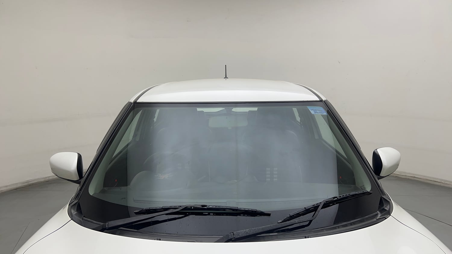 Used 2021 Maruti Suzuki Swift VXi Petrol Manual exterior FRONT WINDSHIELD VIEW