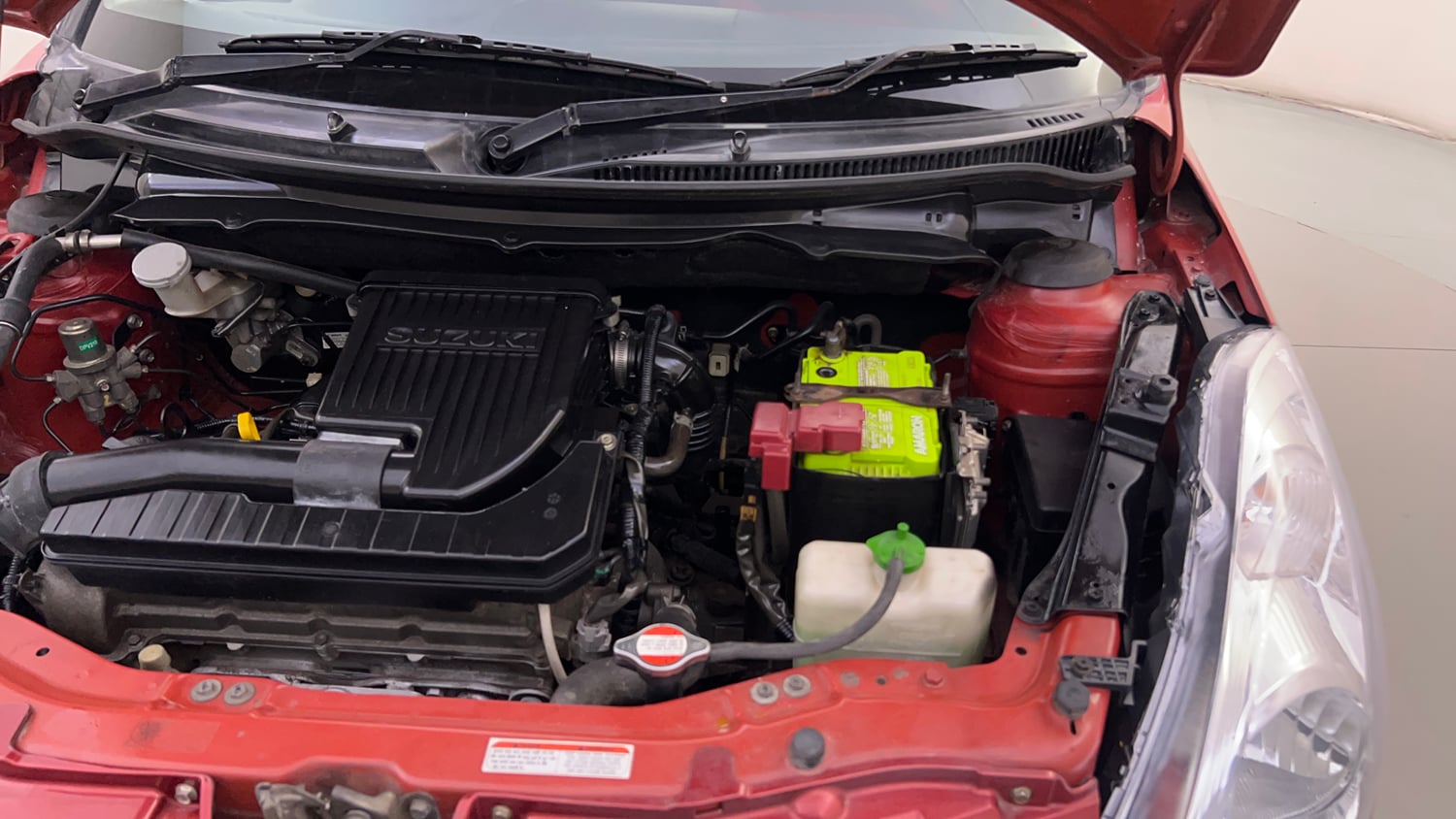 Used 2012 Maruti Suzuki Swift VXi Petrol Manual engine ENGINE LEFT SIDE HINGE & APRON VIEW