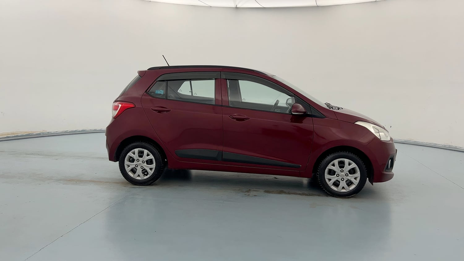 Used 2016 Hyundai Grand i10 Sportz 1.2 Kappa VTVT Petrol Manual exterior RIGHT SIDE VIEW