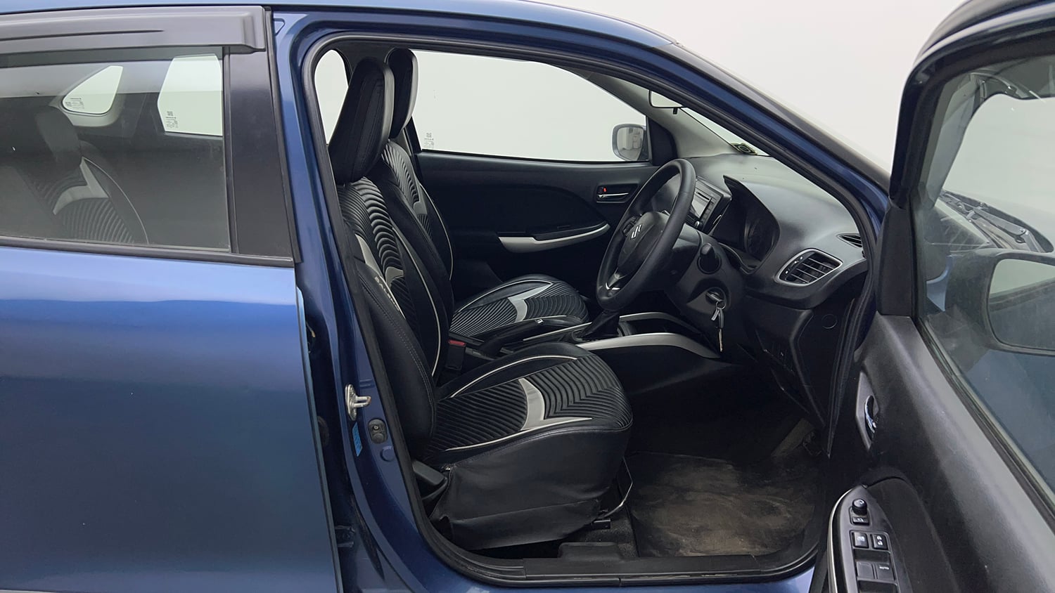 Used 2016 Maruti Suzuki Baleno Delta 1.2 AT Petrol Automatic interior RIGHT SIDE FRONT DOOR CABIN VIEW