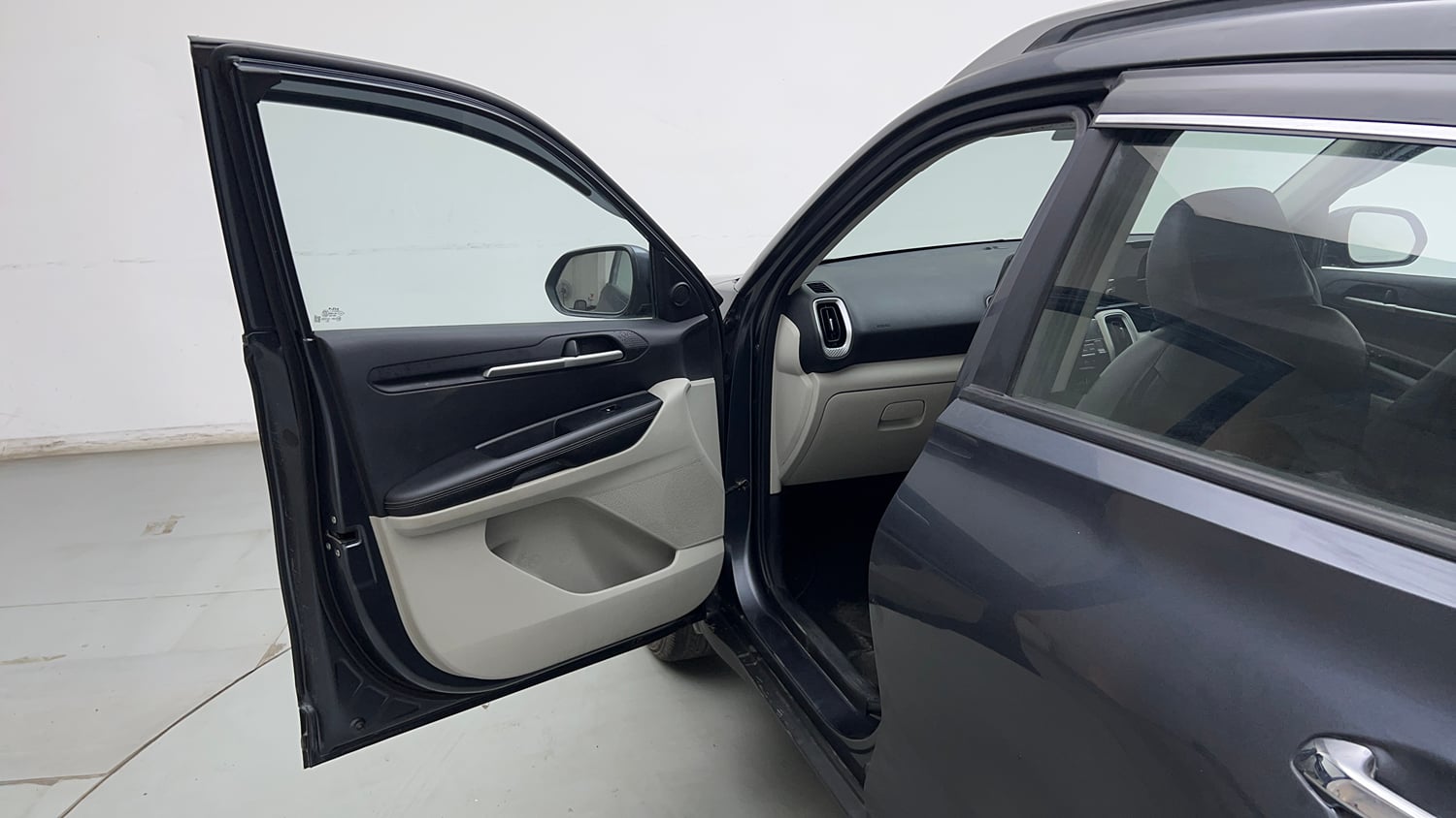 Used 2023 Kia Sonet HTX 1.0 Turbo Petrol DCT Petrol Automatic interior LEFT FRONT DOOR OPEN VIEW
