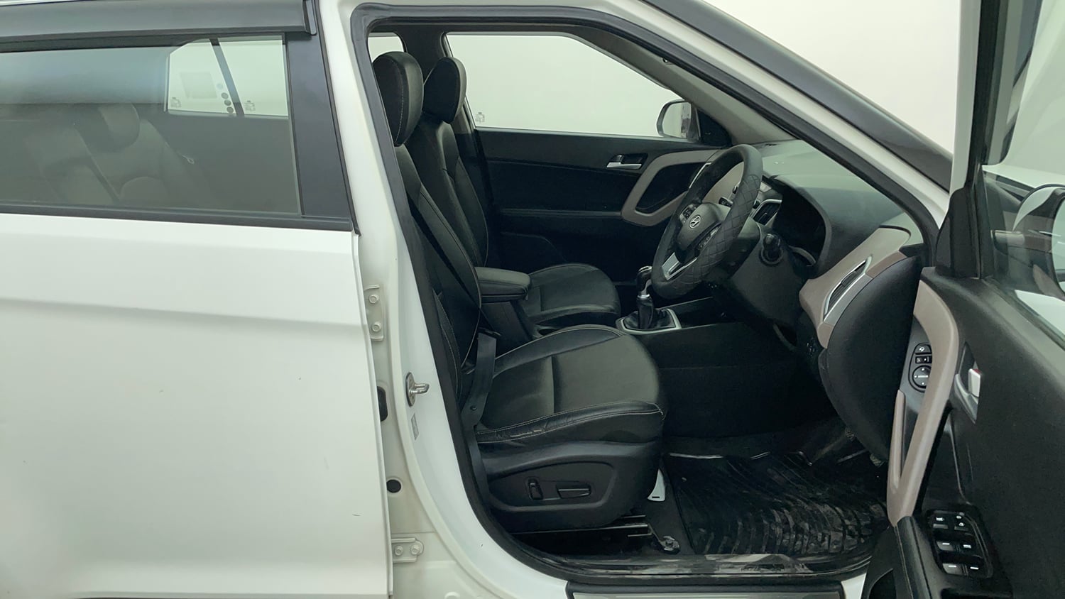 Used 2019 Hyundai Creta SX 1.6 (O) Petrol Petrol Manual interior RIGHT SIDE FRONT DOOR CABIN VIEW