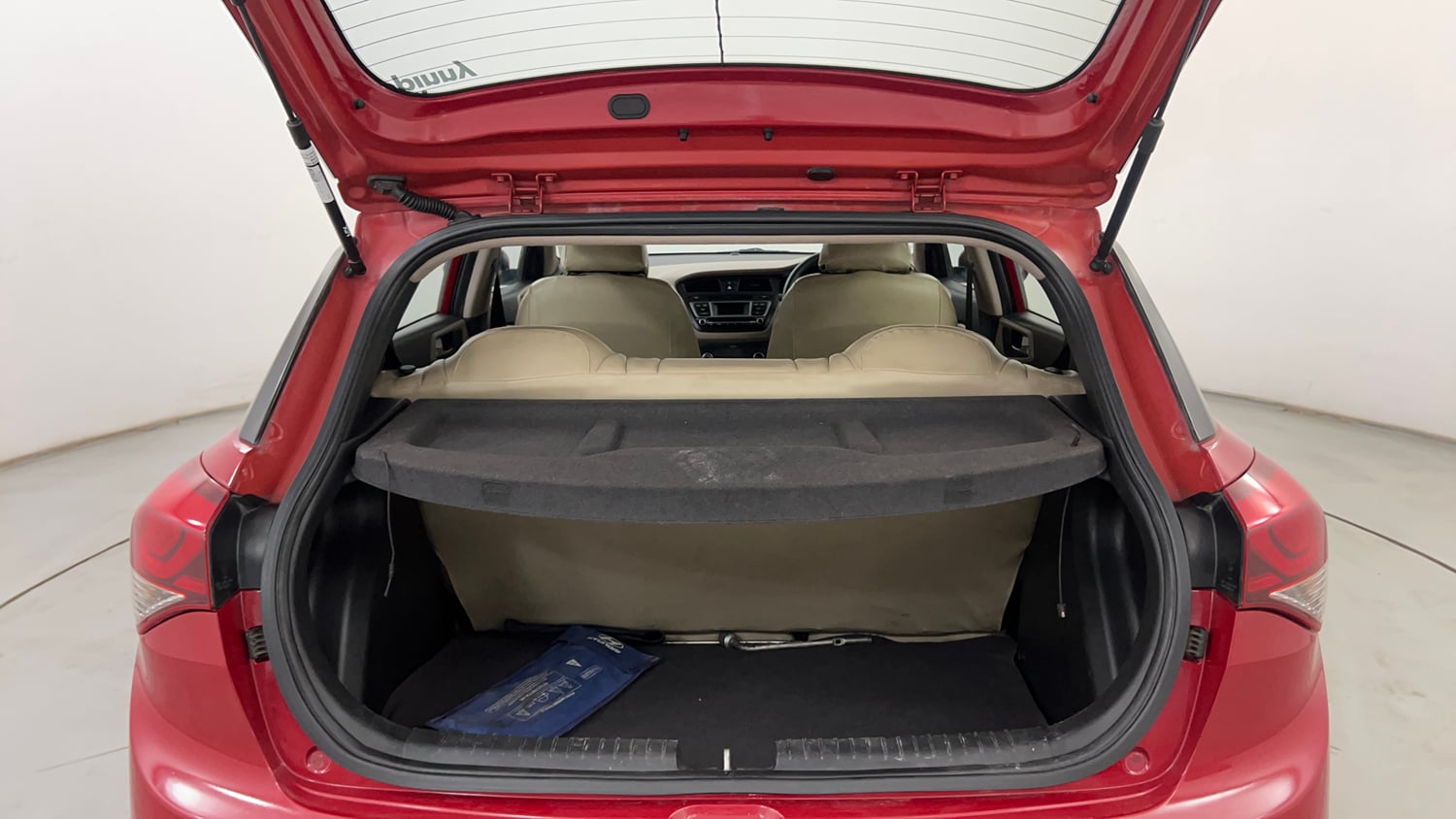 Used 2016 Hyundai Elite i20 Sportz 1.2 Petrol Manual interior DICKY INSIDE VIEW