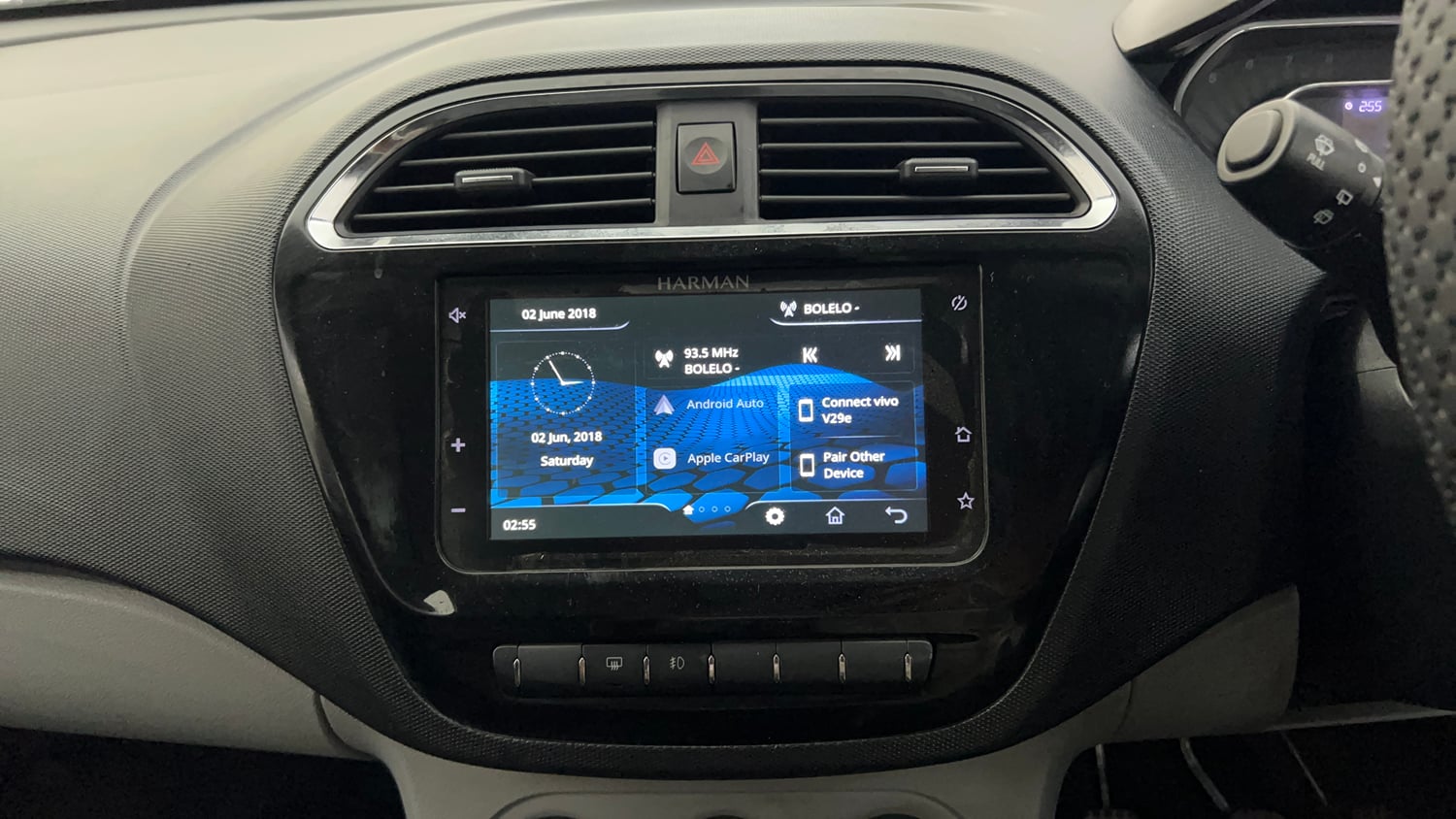 Used 2021 Tata Tiago XZ Petrol Manual top_features Integrated (in-dash) music system