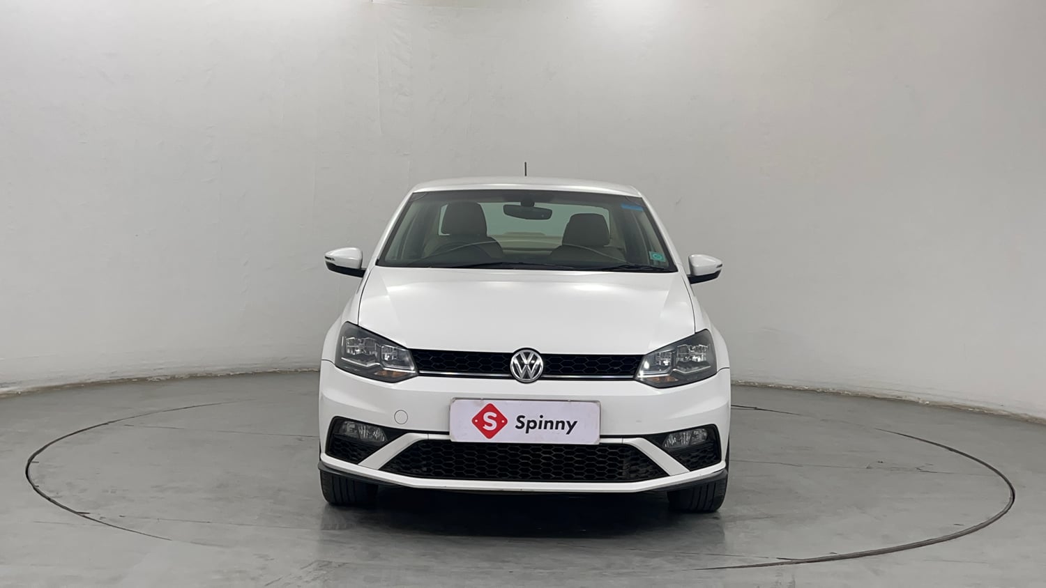 Used 2022 Volkswagen Vento Highline Plus 1.0L TSI Automatic Petrol Automatic exterior FRONT VIEW