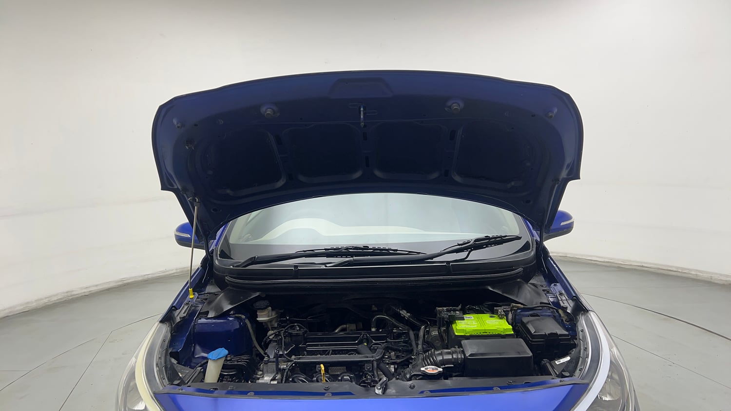 Used 2014 Hyundai Elite i20 Sportz 1.2 Petrol Manual engine ENGINE & BONNET OPEN FRONT VIEW