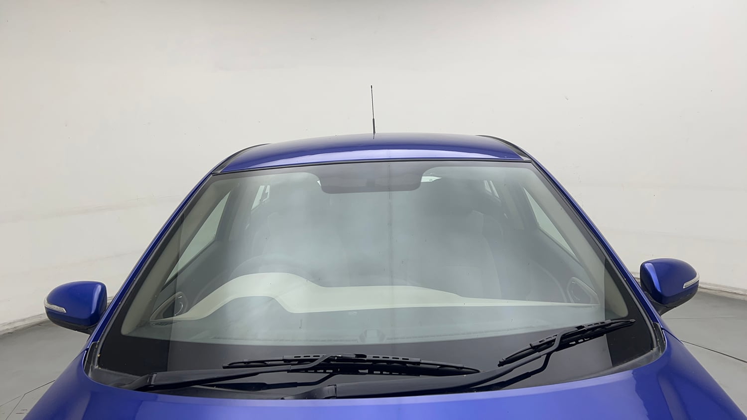 Used 2014 Hyundai Elite i20 Sportz 1.2 Petrol Manual exterior FRONT WINDSHIELD VIEW