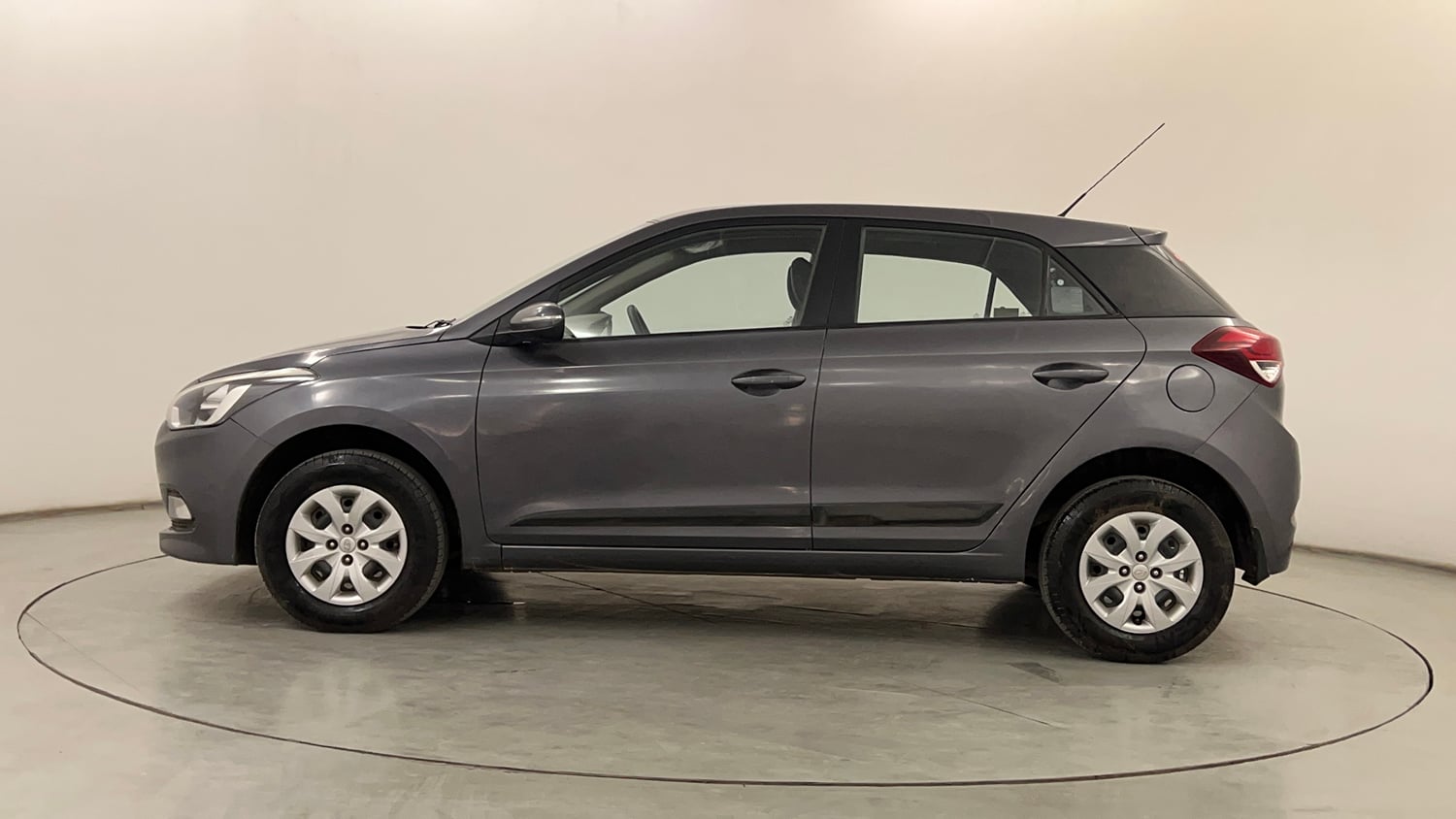 Used 2015 Hyundai Elite i20 Sportz 1.2 Petrol Manual exterior LEFT SIDE VIEW