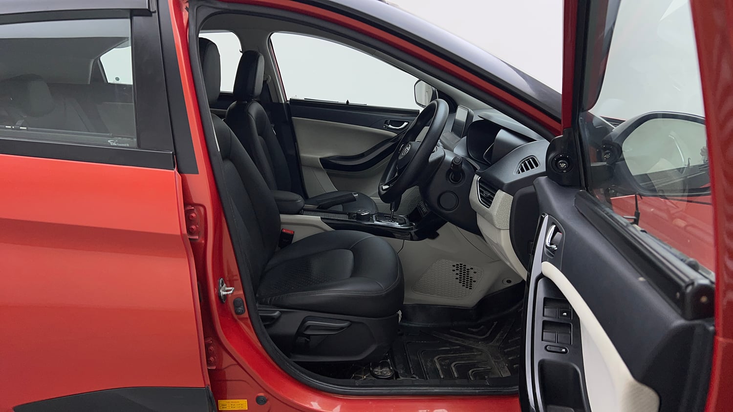 Used 2022 Tata Nexon XZA Plus Petrol Automatic interior RIGHT SIDE FRONT DOOR CABIN VIEW