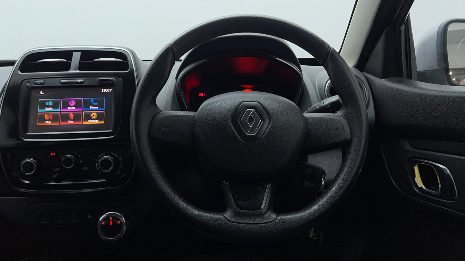 Used 2019 Renault Kwid 1.0 RXT AMT Opt Petrol Automatic interior STEERING VIEW