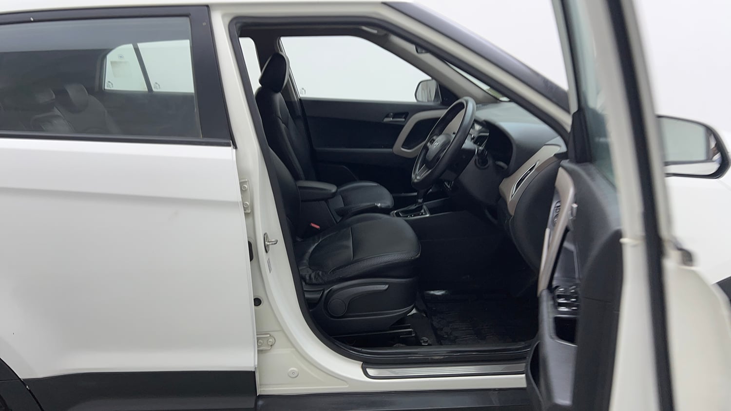 Used 2017 Hyundai Creta SX Plus 1.6 AT Petrol Petrol Automatic interior RIGHT SIDE FRONT DOOR CABIN VIEW