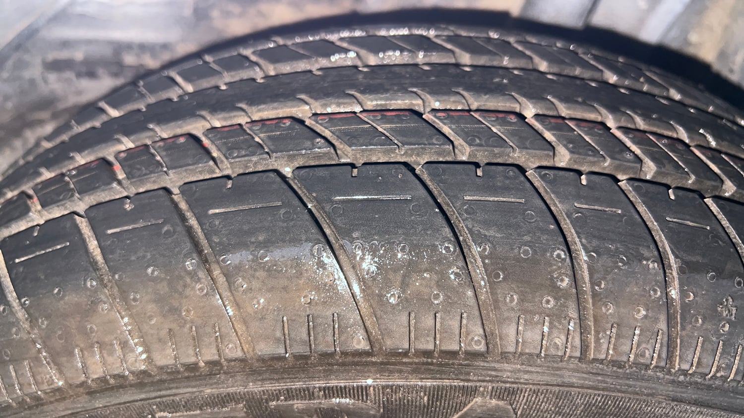 Used 2020 Tata Tiago XZA Petrol Automatic tyres LEFT REAR TYRE TREAD VIEW